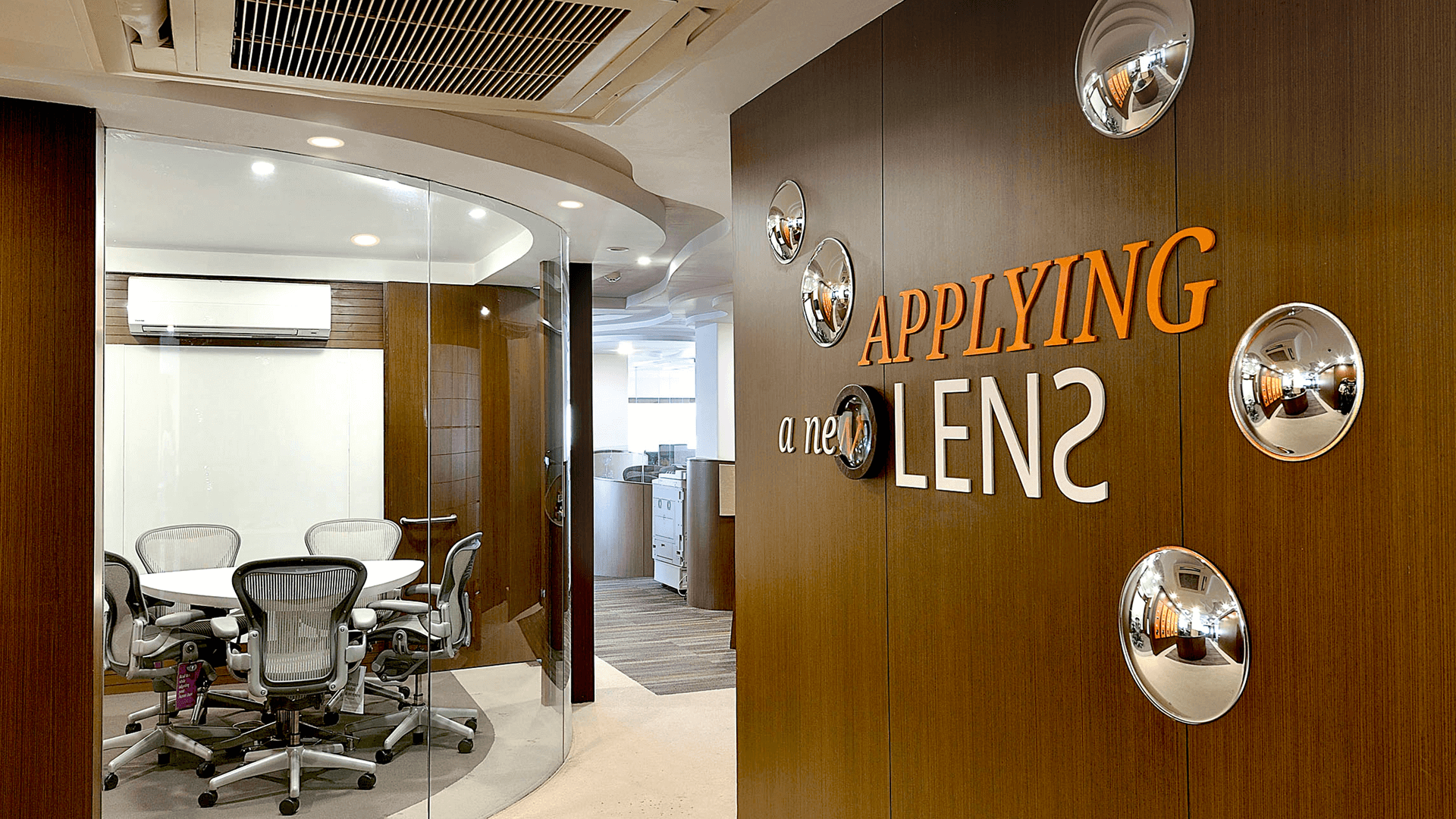 1. Law & Consulting – bcg – space