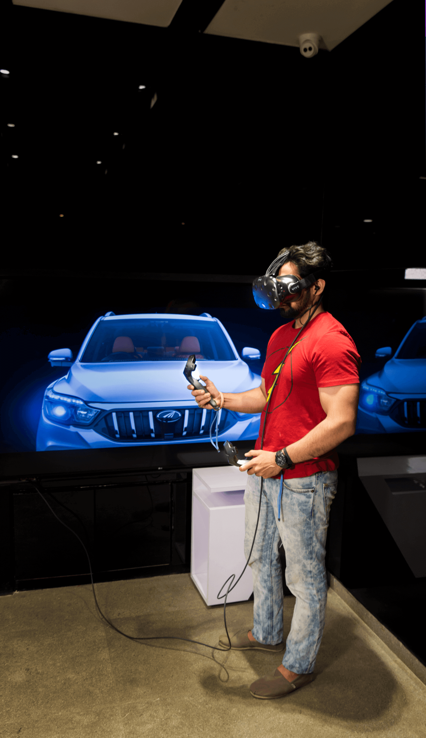 4. Automobiles – Mahindra & Mahindra – space