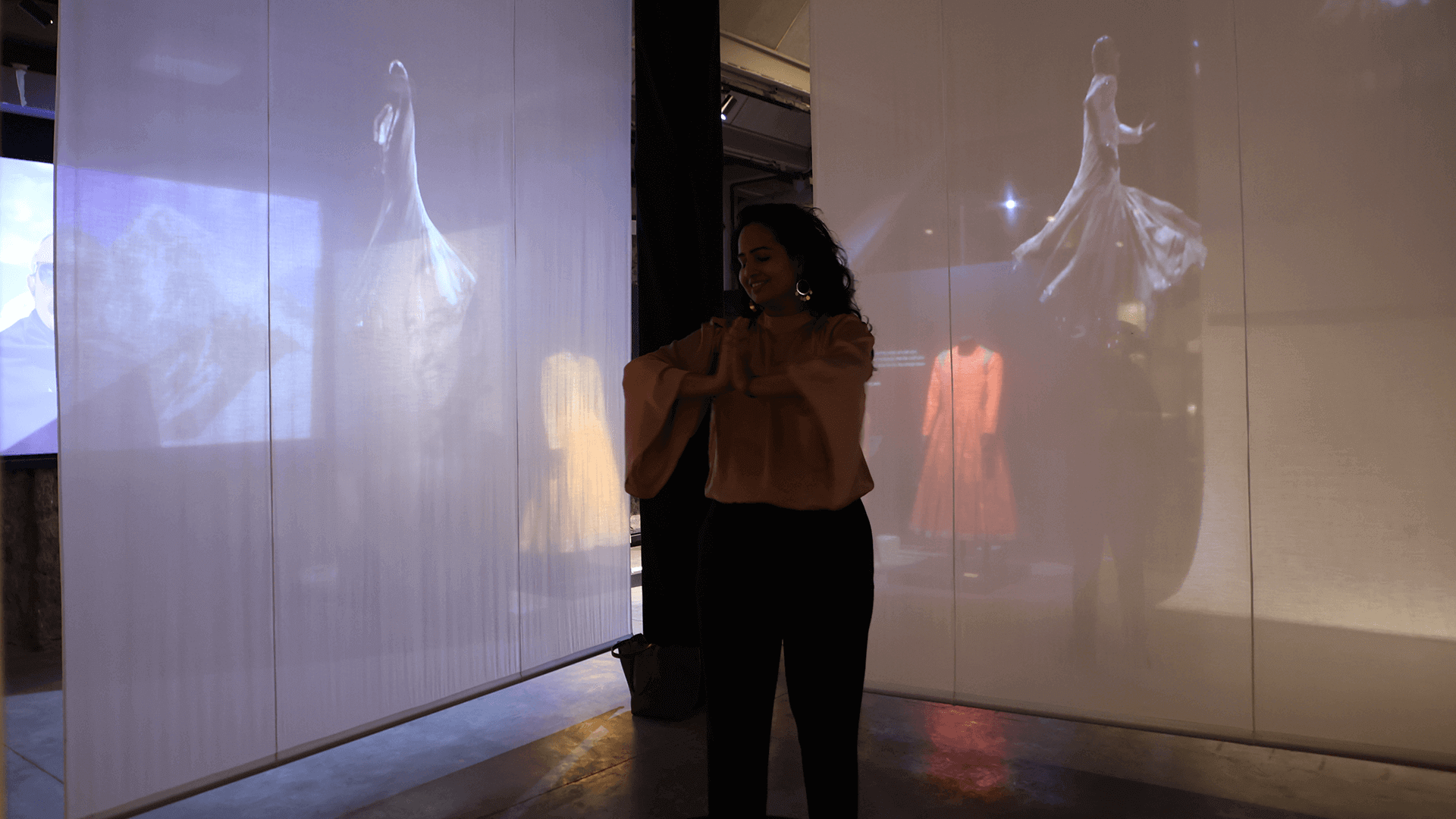 13-Visitor-Expereince-Astad-Deboo – space