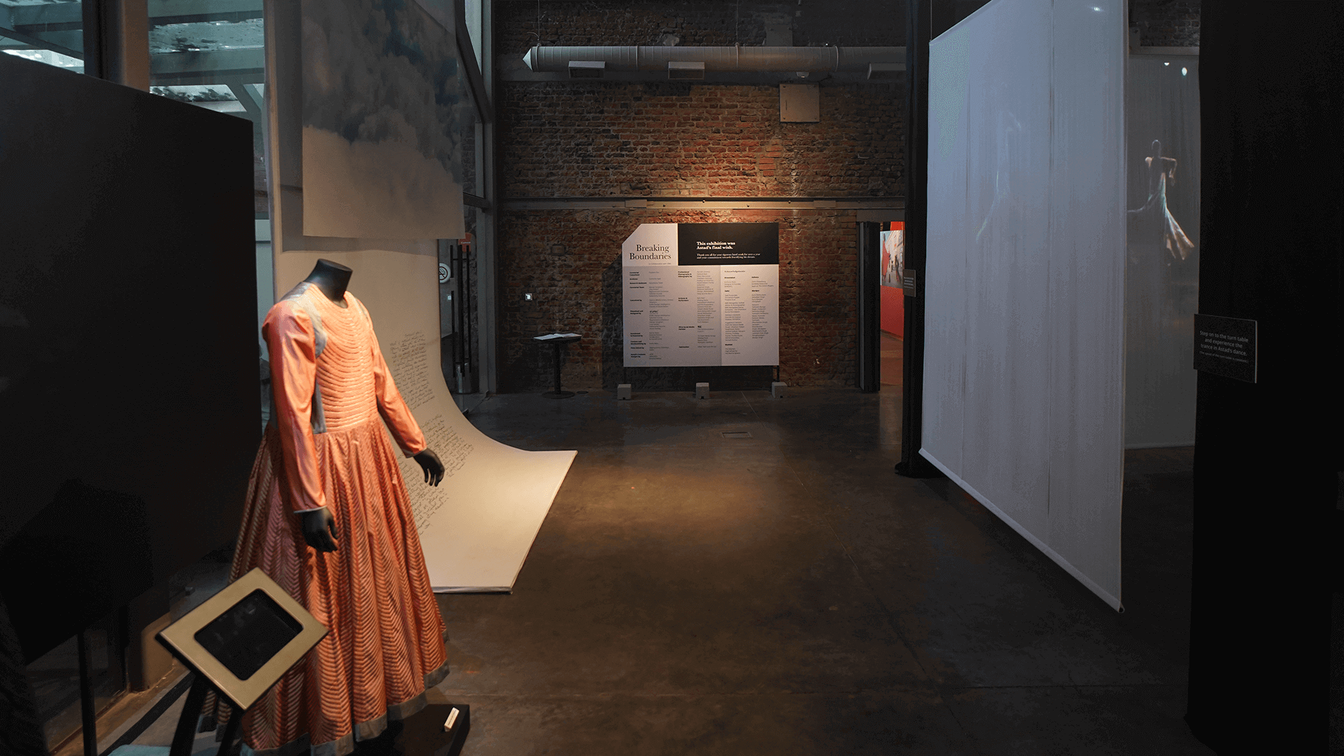 5-Visitor-Expereince-Astad-Deboo – space